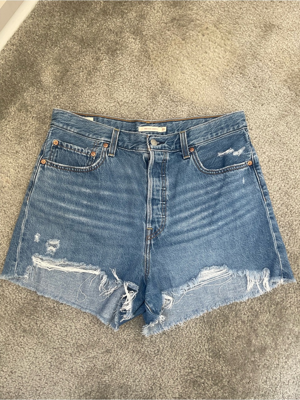 Levi’s button fly ribcage shorts 33